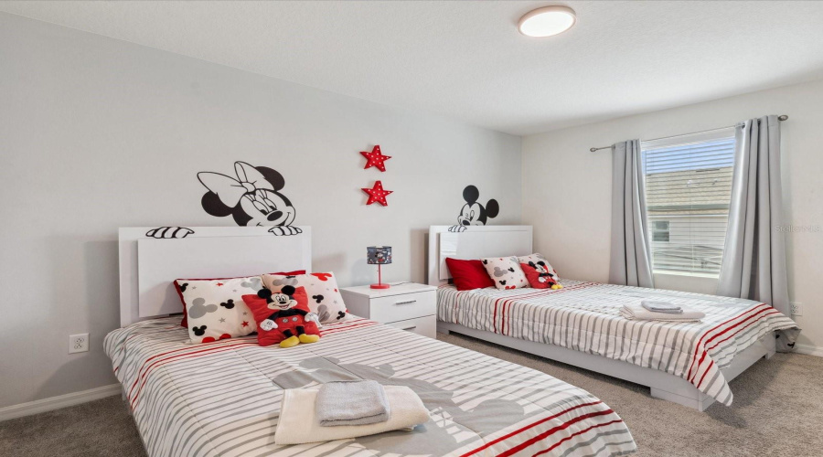 Kissimmee, Florida 34747, 5 Bedrooms Bedrooms, ,4 Bathroomsbathrooms,Residential,For Sale,Tropical Palms Circle,Mfro6307573