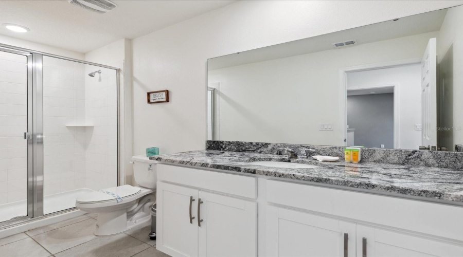Kissimmee, Florida 34747, 5 Bedrooms Bedrooms, ,4 Bathroomsbathrooms,Residential,For Sale,Tropical Palms Circle,Mfro6307573