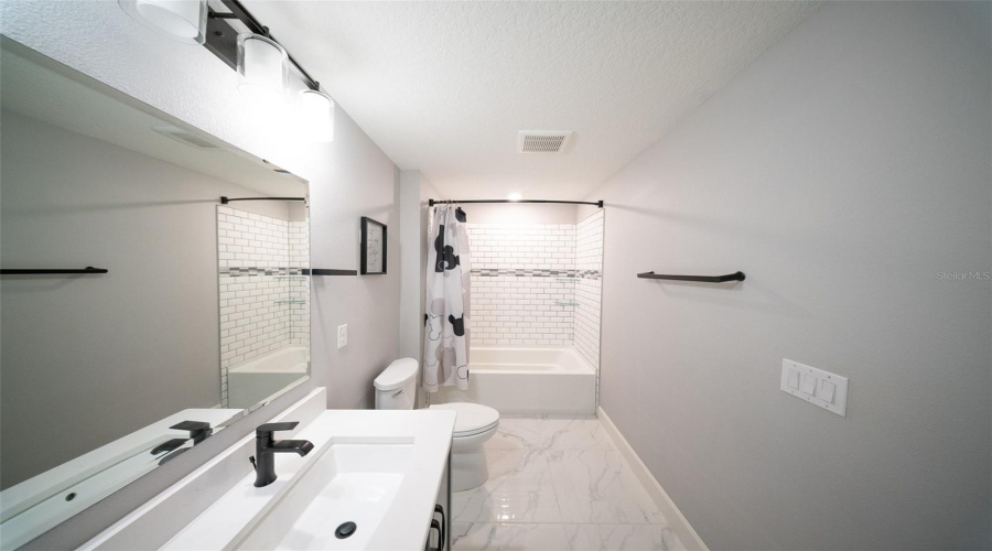 DAVENPORT, Florida 33896, 3 Bedrooms Bedrooms, ,2 BathroomsBathrooms,Residential,For Sale,PONTIFF,MFRO6306576