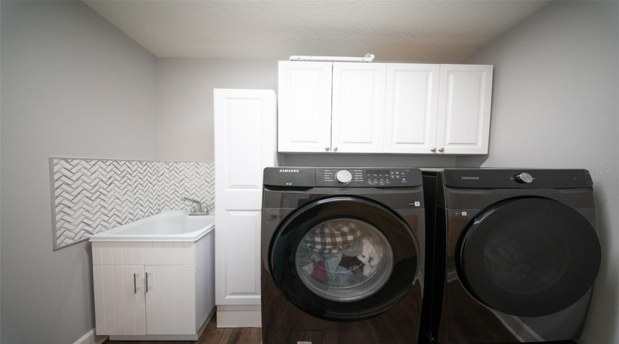 DAVENPORT, Florida 33896, 3 Bedrooms Bedrooms, ,2 BathroomsBathrooms,Residential,For Sale,PONTIFF,MFRO6306576