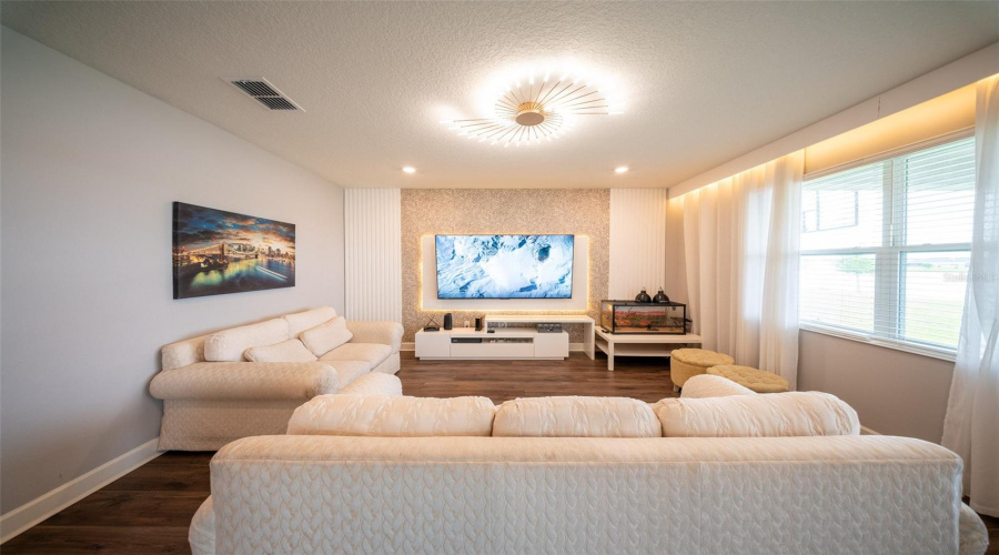 DAVENPORT, Florida 33896, 3 Bedrooms Bedrooms, ,2 BathroomsBathrooms,Residential,For Sale,PONTIFF,MFRO6306576