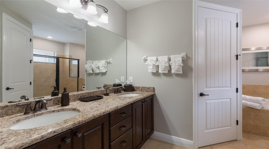 Reunion, Florida 34747, 6 Bedrooms Bedrooms, ,5 Bathroomsbathrooms,Residential,For Sale,Valhalla,Mfro6307853