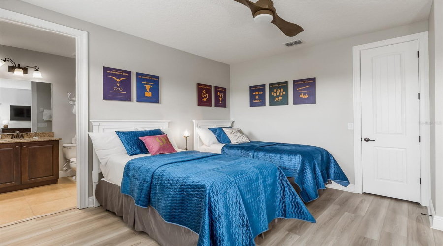 Reunion, Florida 34747, 6 Bedrooms Bedrooms, ,5 Bathroomsbathrooms,Residential,For Sale,Valhalla,Mfro6307853