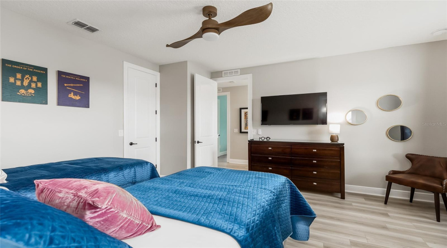 Reunion, Florida 34747, 6 Bedrooms Bedrooms, ,5 Bathroomsbathrooms,Residential,For Sale,Valhalla,Mfro6307853