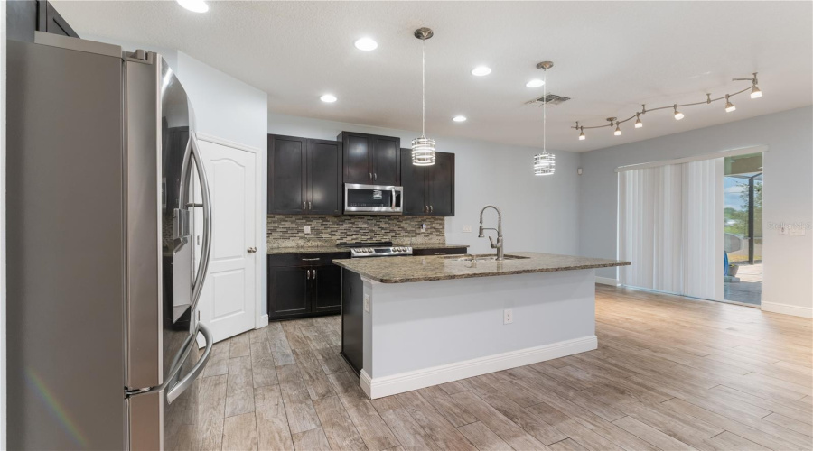 Kitchen Overview 3