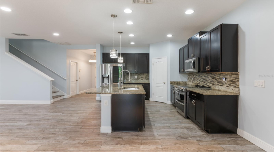 Kitchen/ Foyer View 2