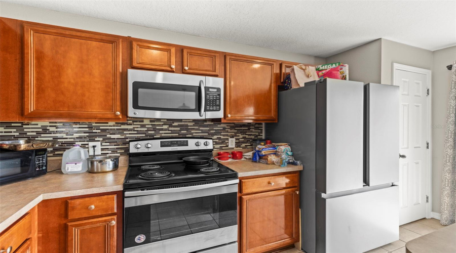 Davenport, Florida 33897, 3 Bedrooms Bedrooms, ,2 Bathroomsbathrooms,Residential,For Sale,Canna,Mfrtb8384624