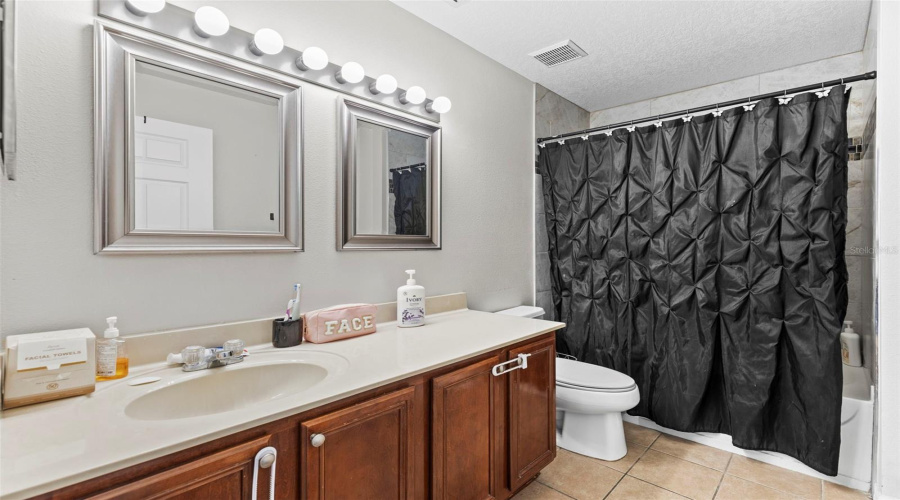 Davenport, Florida 33897, 3 Bedrooms Bedrooms, ,2 Bathroomsbathrooms,Residential,For Sale,Canna,Mfrtb8384624