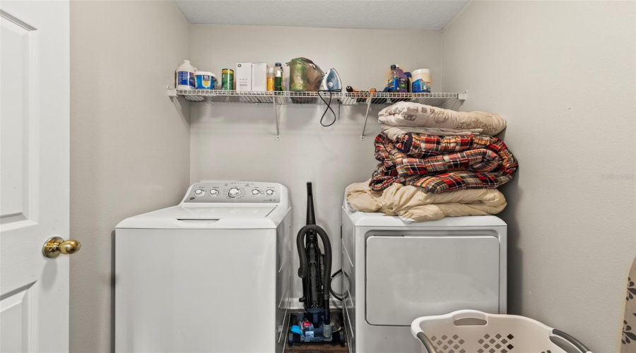 Davenport, Florida 33897, 3 Bedrooms Bedrooms, ,2 Bathroomsbathrooms,Residential,For Sale,Canna,Mfrtb8384624