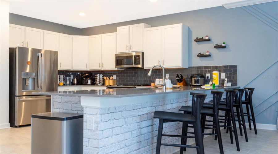 KISSIMMEE, Florida 34746, 9 Bedrooms Bedrooms, ,5 BathroomsBathrooms,Residential,For Sale,SIMILE,0,MFRO6307838