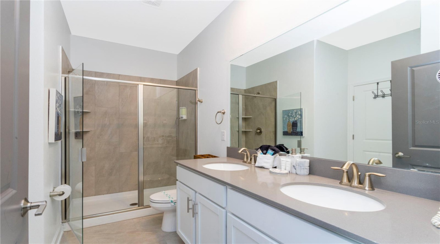 KISSIMMEE, Florida 34746, 9 Bedrooms Bedrooms, ,5 BathroomsBathrooms,Residential,For Sale,SIMILE,0,MFRO6307838