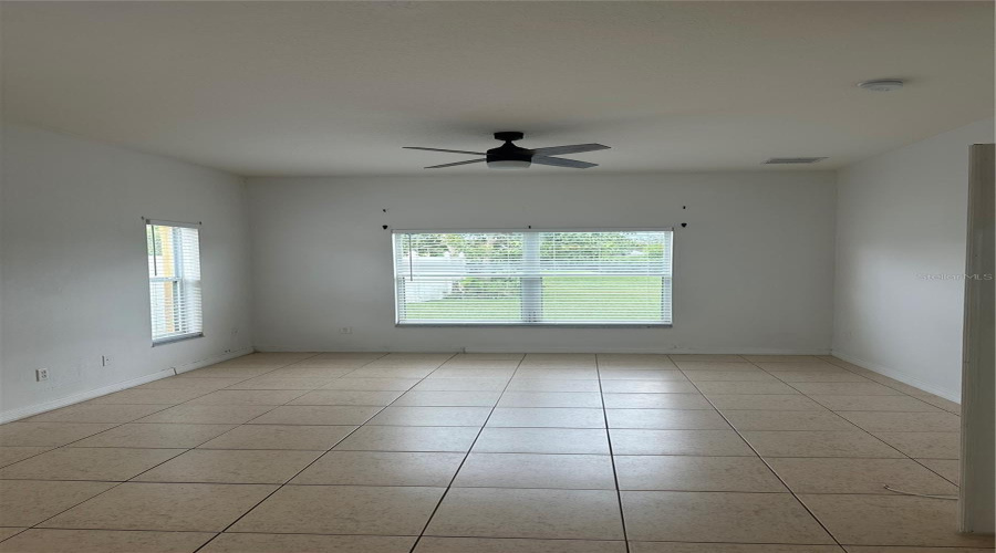 Kissimmee, Florida 34746, 3 Bedrooms Bedrooms, ,2 Bathroomsbathrooms,Residential,For Sale,Patrician,Mfrs5126580