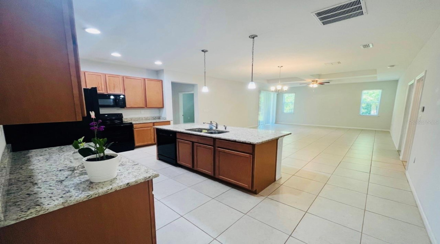 Kissimmee, Florida 34746, 3 Bedrooms Bedrooms, ,2 Bathroomsbathrooms,Residential,For Sale,Brassie,Mfro6307802