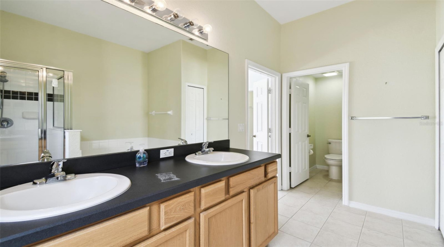 Primary En-Suite