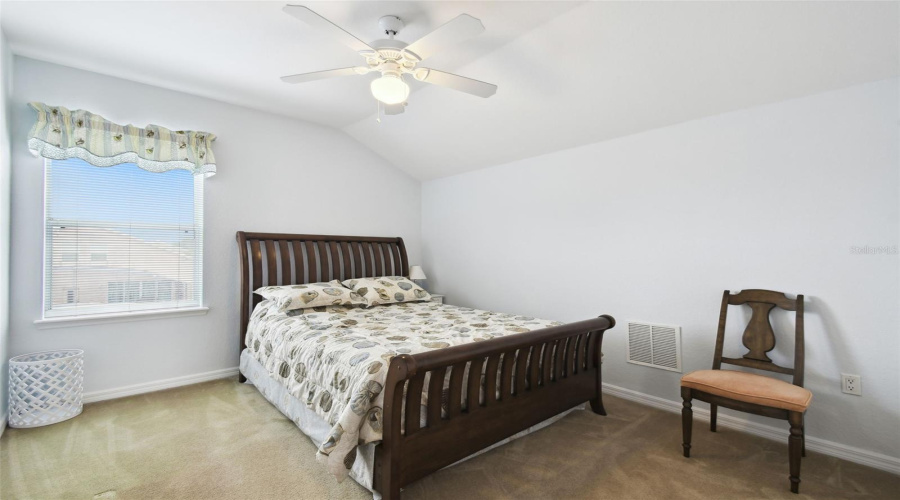 Bedroom #5 (Queen Bed)