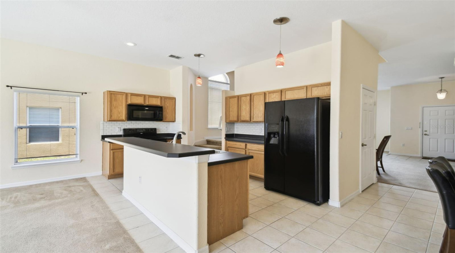 Davenport, Florida 33837, 5 Bedrooms Bedrooms, ,3 Bathroomsbathrooms,Residential,For Sale,Cadiz,Mfrs5126628