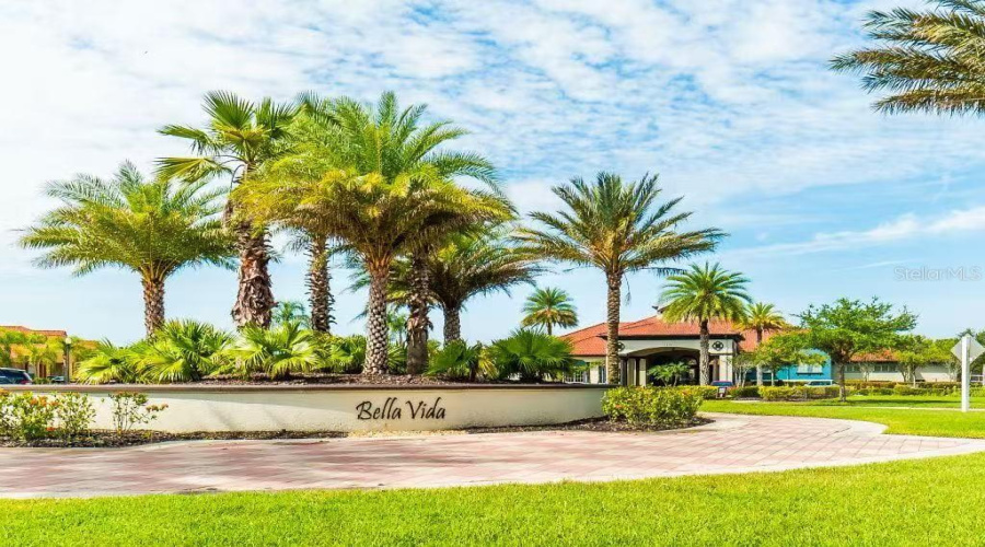 KISSIMMEE, Florida 34746, 12 Bedrooms Bedrooms, ,11 BathroomsBathrooms,Residential,For Sale,MARCELLO,0,MFRO6307938