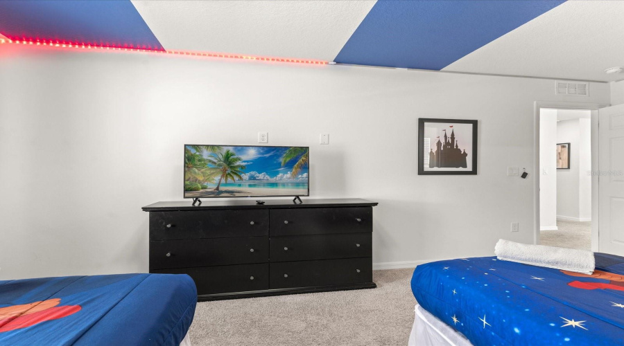 Kissimmee, Florida 34747, 7 Bedrooms Bedrooms, ,6 Bathroomsbathrooms,Residential,For Sale,Coconut Breeze,Mfro6307340