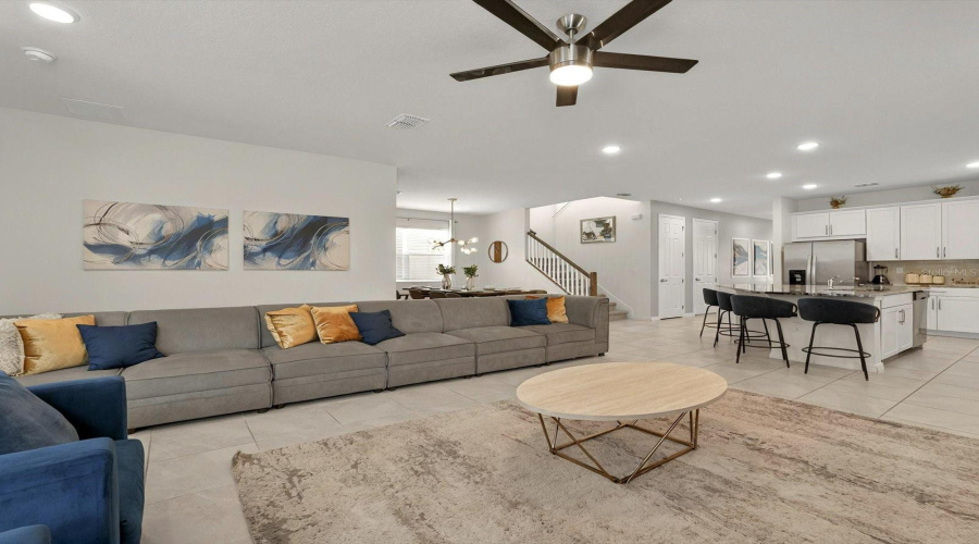 Kissimmee, Florida 34747, 7 Bedrooms Bedrooms, ,6 Bathroomsbathrooms,Residential,For Sale,Coconut Breeze,Mfro6307340