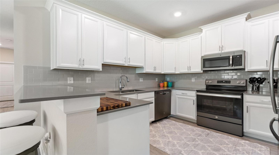 Davenport, Florida 33896, 2 Bedrooms Bedrooms, ,2 Bathroomsbathrooms,Residential,For Sale,Blackwolf Run,Mfrs5126630