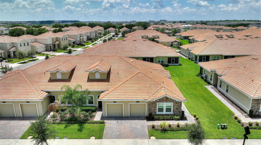Davenport, Florida 33896, 2 Bedrooms Bedrooms, ,2 Bathroomsbathrooms,Residential,For Sale,Blackwolf Run,Mfrs5126630