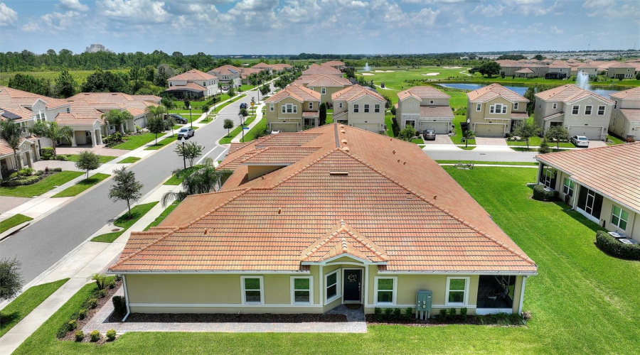 Davenport, Florida 33896, 2 Bedrooms Bedrooms, ,2 Bathroomsbathrooms,Residential,For Sale,Blackwolf Run,Mfrs5126630