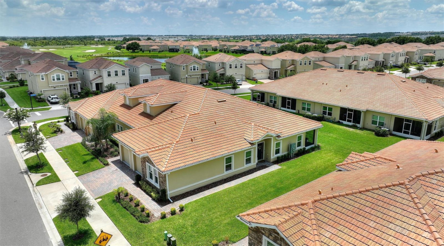 Davenport, Florida 33896, 2 Bedrooms Bedrooms, ,2 Bathroomsbathrooms,Residential,For Sale,Blackwolf Run,Mfrs5126630