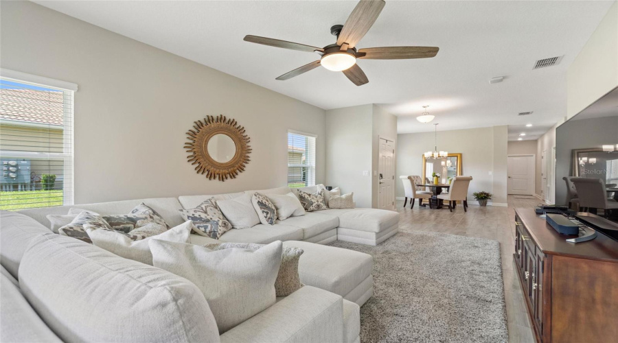 Davenport, Florida 33896, 2 Bedrooms Bedrooms, ,2 Bathroomsbathrooms,Residential,For Sale,Blackwolf Run,Mfrs5126630