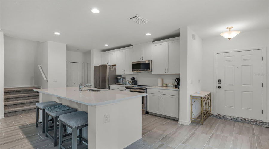 Kissimmee, Florida 34746, 4 Bedrooms Bedrooms, ,2 Bathroomsbathrooms,Residential,For Sale,Cedar Bay,Mfro6307757