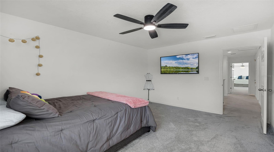 Kissimmee, Florida 34746, 4 Bedrooms Bedrooms, ,2 Bathroomsbathrooms,Residential,For Sale,Cedar Bay,Mfro6307757