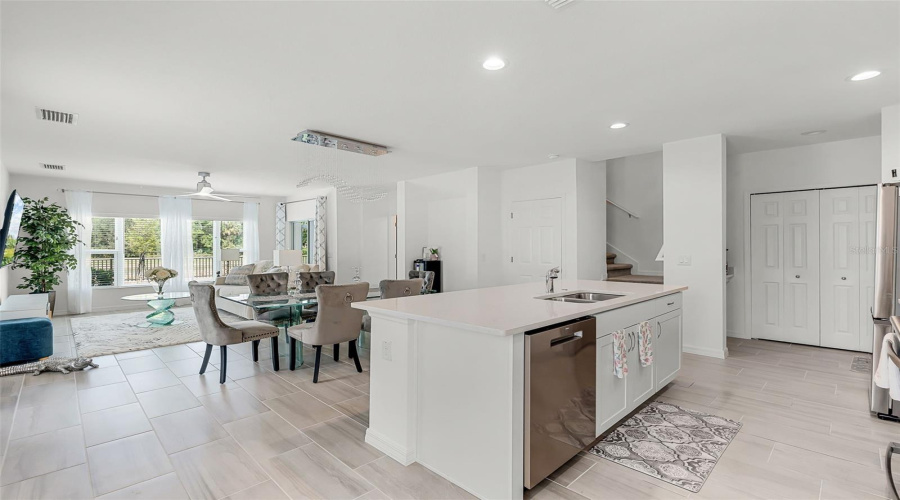 Kissimmee, Florida 34746, 4 Bedrooms Bedrooms, ,2 Bathroomsbathrooms,Residential,For Sale,Cedar Bay,Mfro6307757