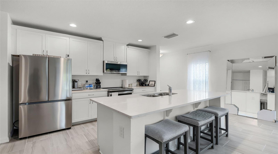 Kissimmee, Florida 34746, 4 Bedrooms Bedrooms, ,2 Bathroomsbathrooms,Residential,For Sale,Cedar Bay,Mfro6307757