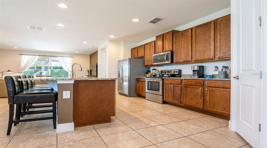 Kissimmee, Florida 34747, 6 Bedrooms Bedrooms, ,7 Bathroomsbathrooms,Residential,For Sale,Falls Dr,Mfro6307195