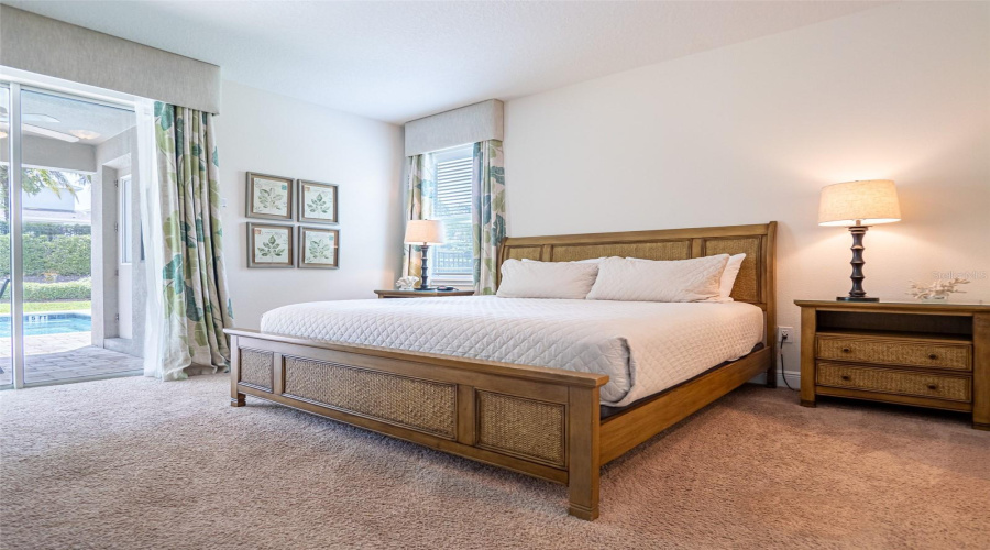 Kissimmee, Florida 34747, 6 Bedrooms Bedrooms, ,7 Bathroomsbathrooms,Residential,For Sale,Falls Dr,Mfro6307195