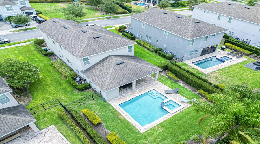 Kissimmee, Florida 34747, 6 Bedrooms Bedrooms, ,7 Bathroomsbathrooms,Residential,For Sale,Falls Dr,Mfro6307195