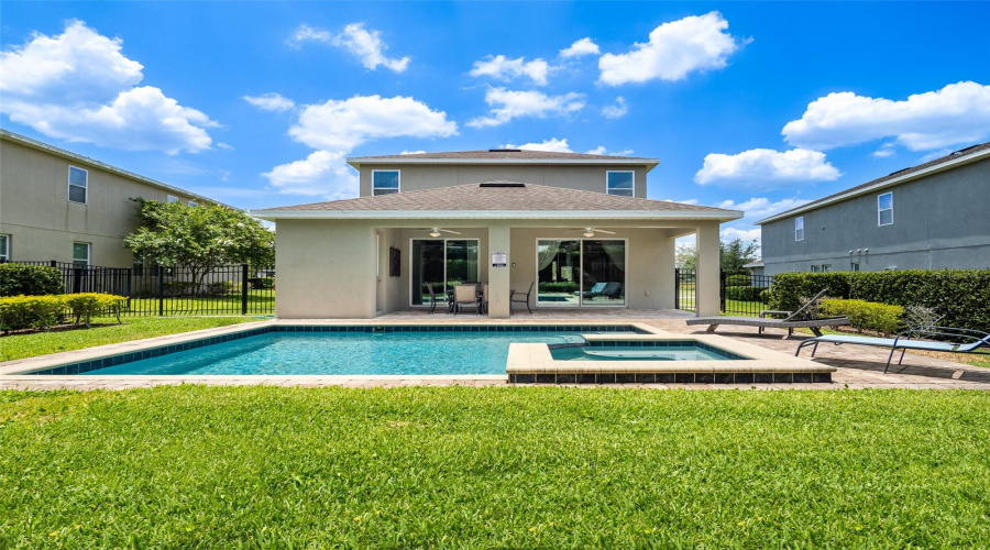 Kissimmee, Florida 34747, 6 Bedrooms Bedrooms, ,7 Bathroomsbathrooms,Residential,For Sale,Falls Dr,Mfro6307195