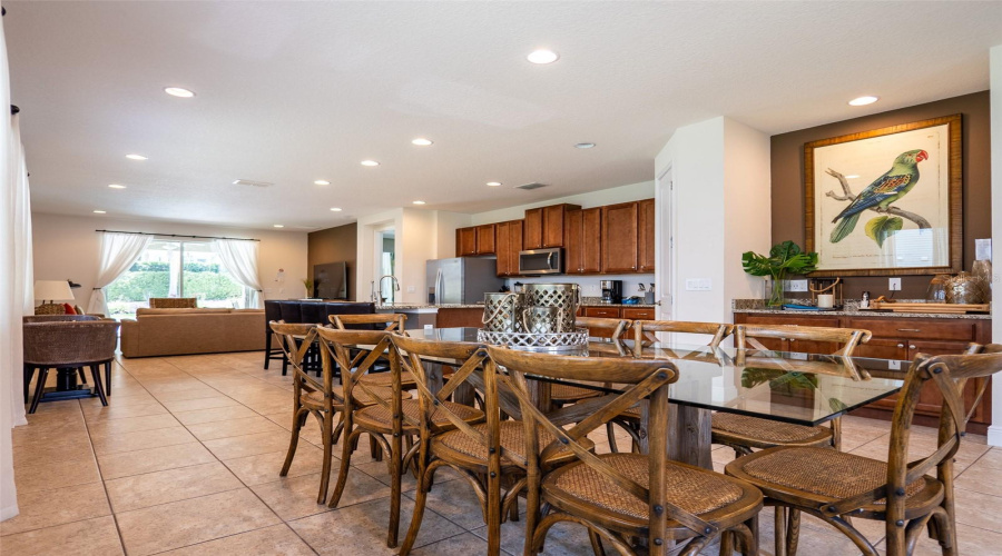 Kissimmee, Florida 34747, 6 Bedrooms Bedrooms, ,7 Bathroomsbathrooms,Residential,For Sale,Falls Dr,Mfro6307195