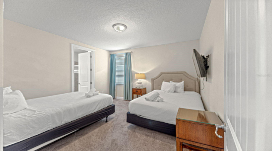 Kissimmee, Florida 34747, 6 Bedrooms Bedrooms, ,6 Bathroomsbathrooms,Residential,For Sale,Lasso,Mfro6307034