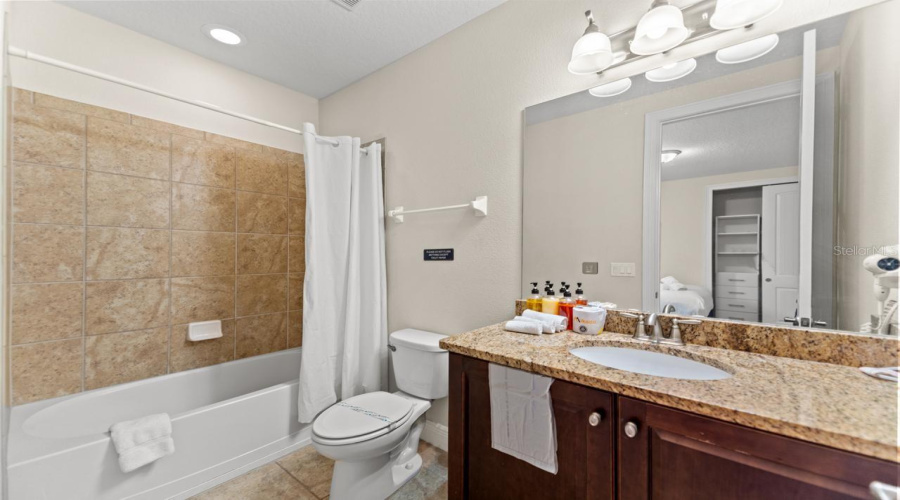 Kissimmee, Florida 34747, 6 Bedrooms Bedrooms, ,6 Bathroomsbathrooms,Residential,For Sale,Lasso,Mfro6307034