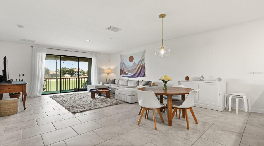 Davenport, Florida 33896, 3 Bedrooms Bedrooms, ,2 Bathroomsbathrooms,Residential,For Sale,Azalea Sands,Mfro6307128