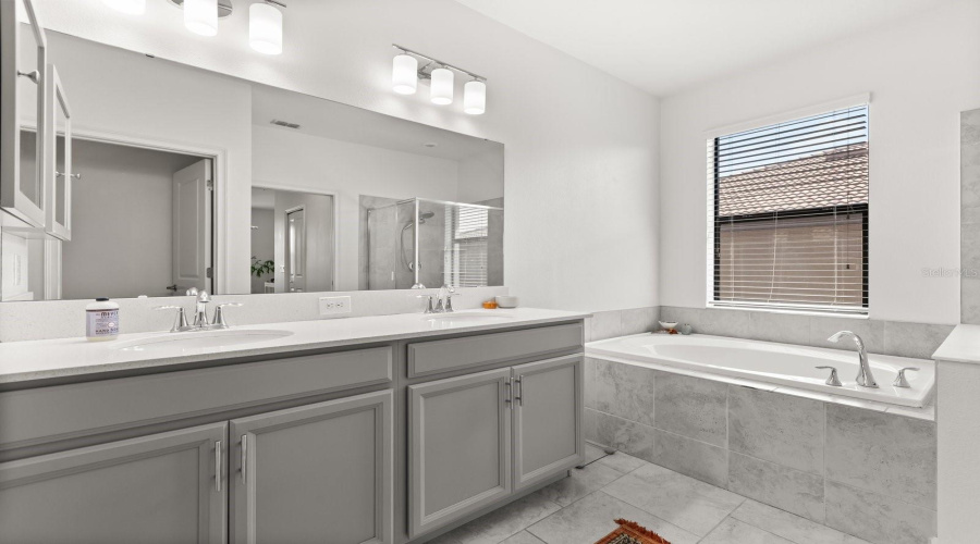 Davenport, Florida 33896, 3 Bedrooms Bedrooms, ,2 Bathroomsbathrooms,Residential,For Sale,Azalea Sands,Mfro6307128