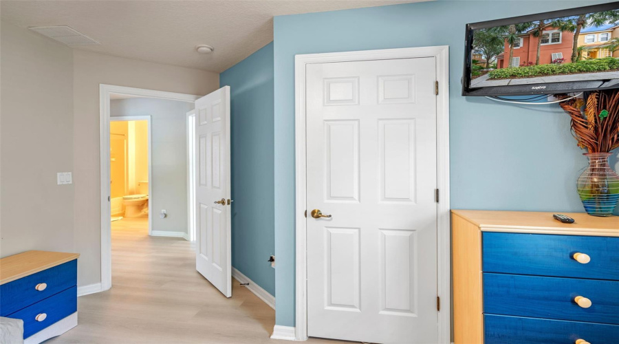 Kissimmee, Florida 34747, 4 Bedrooms Bedrooms, ,3 Bathroomsbathrooms,Residential,For Sale,Yellow Lantana,Mfrs5126724