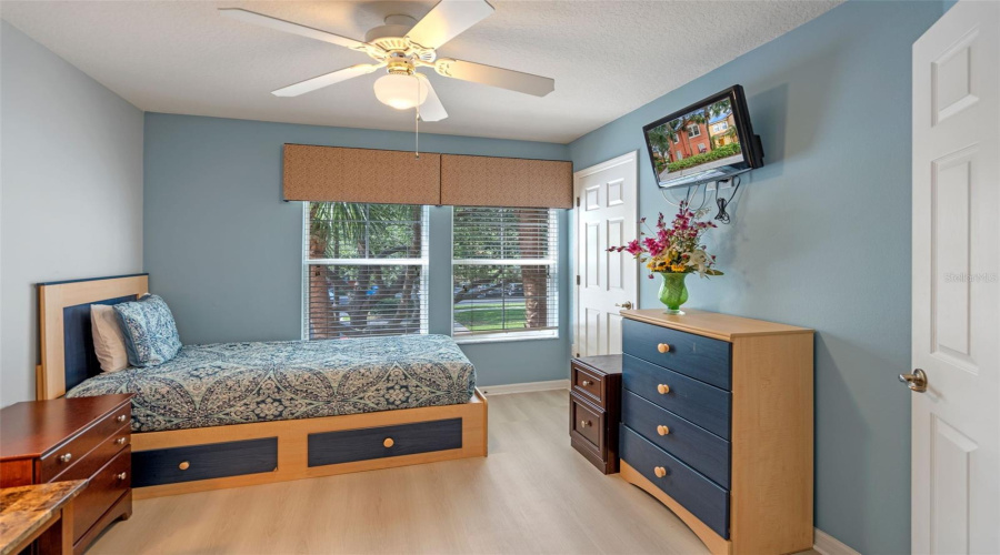 Kissimmee, Florida 34747, 4 Bedrooms Bedrooms, ,3 Bathroomsbathrooms,Residential,For Sale,Yellow Lantana,Mfrs5126724