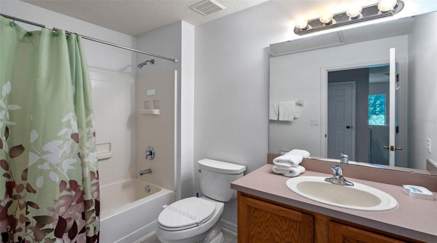 Kissimmee, Florida 34747, 4 Bedrooms Bedrooms, ,3 Bathroomsbathrooms,Residential,For Sale,Yellow Lantana,Mfrs5126724