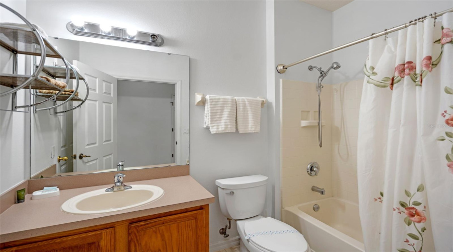 Kissimmee, Florida 34747, 4 Bedrooms Bedrooms, ,3 Bathroomsbathrooms,Residential,For Sale,Yellow Lantana,Mfrs5126724