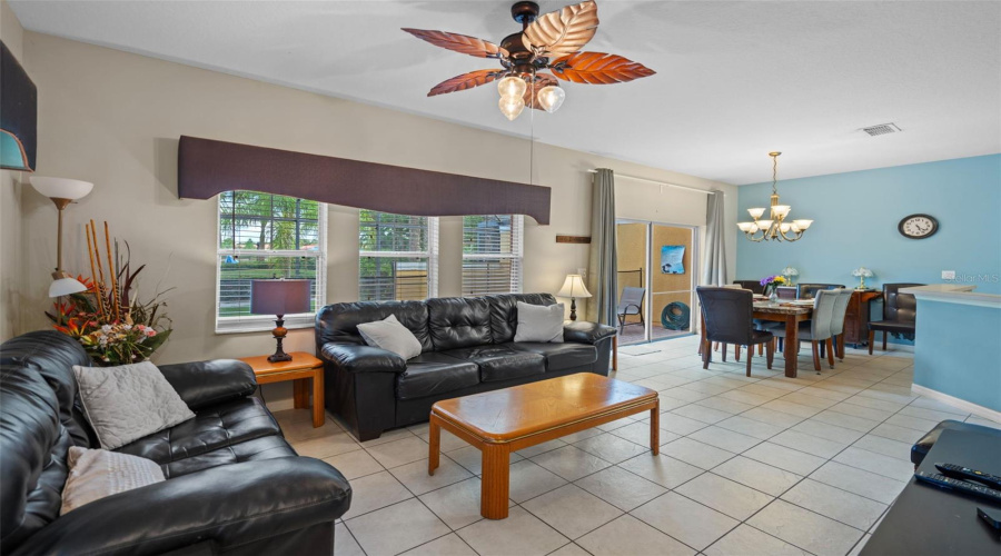Kissimmee, Florida 34747, 4 Bedrooms Bedrooms, ,3 Bathroomsbathrooms,Residential,For Sale,Yellow Lantana,Mfrs5126724