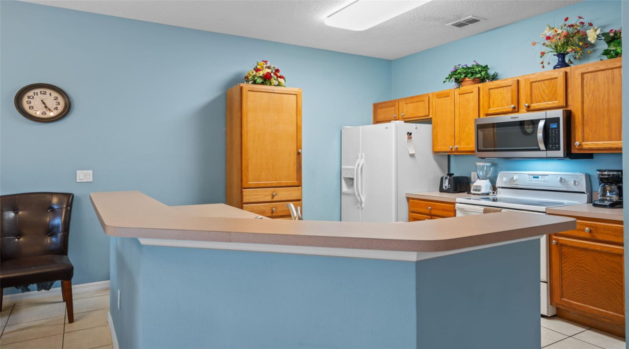 Kissimmee, Florida 34747, 4 Bedrooms Bedrooms, ,3 Bathroomsbathrooms,Residential,For Sale,Yellow Lantana,Mfrs5126724