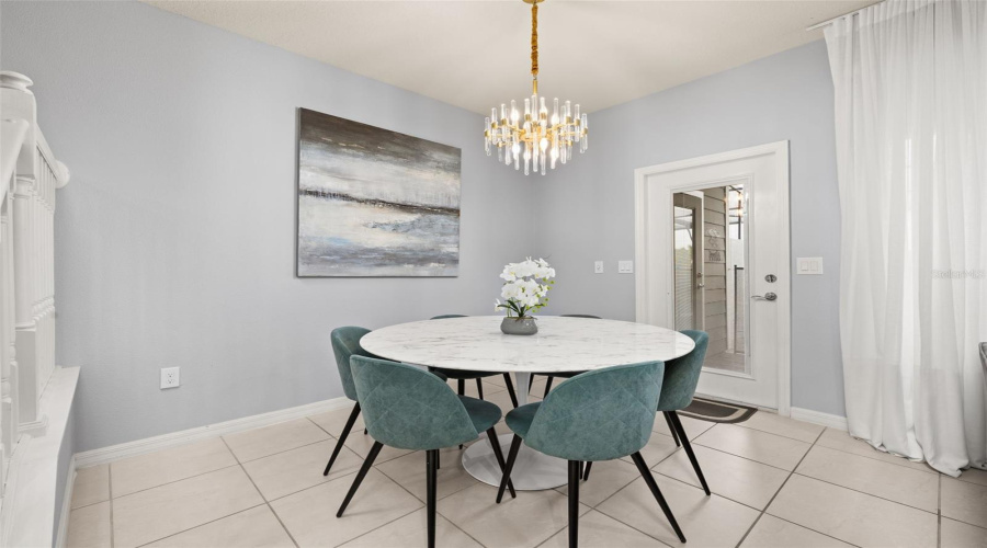 DAVENPORT, Florida 33897, 5 Bedrooms Bedrooms, ,4 BathroomsBathrooms,Residential,For Sale,PARADISE,0,MFRS5126361