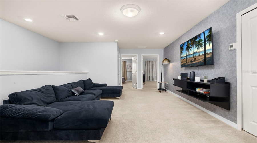 DAVENPORT, Florida 33897, 5 Bedrooms Bedrooms, ,4 BathroomsBathrooms,Residential,For Sale,PARADISE,0,MFRS5126361