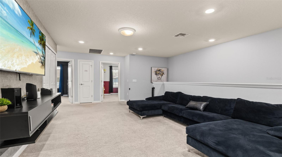 DAVENPORT, Florida 33897, 5 Bedrooms Bedrooms, ,4 BathroomsBathrooms,Residential,For Sale,PARADISE,0,MFRS5126361